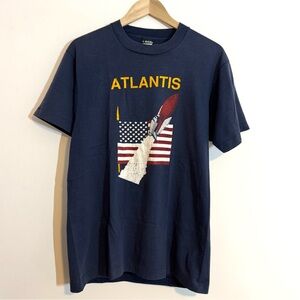Vintage 90’s Atlantis Space Shuttle Graphic Tee Screen Stars Best Made in USA L